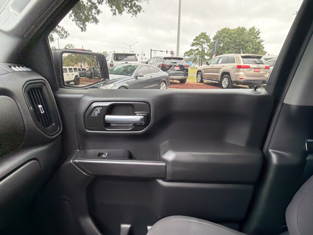 Used 2021 Chevrolet Silverado 1500 Custom AWD/4WD image 26