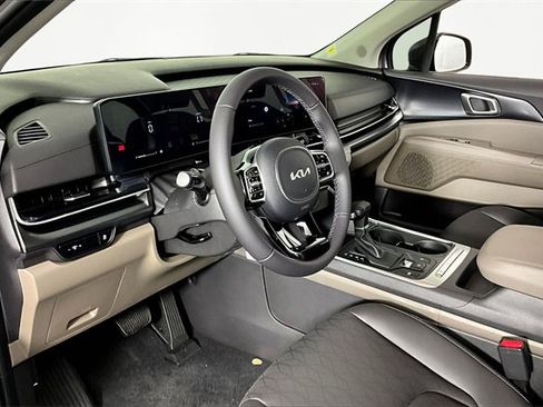 New 2026 Kia Carnival image 8