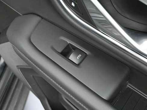 Used 2021 Chevrolet Tahoe 4WD w/ Remote Keyless Entry Package image 39