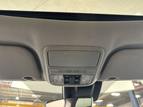 Used 2018 Honda Odyssey EX-L image 9