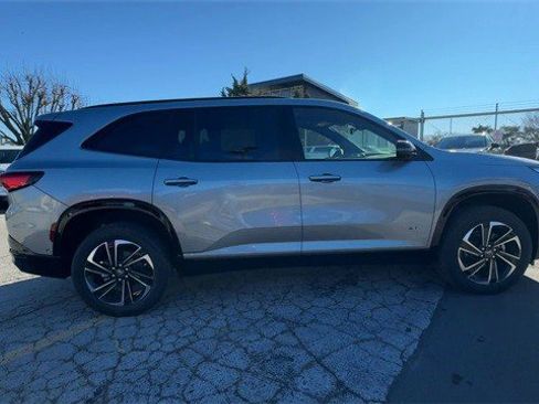 New 2026 Buick Enclave Sport Touring w/ Super Cruise Package image 9