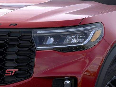 New 2025 Ford Explorer ST image 18
