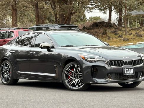 Certified 2023 Kia Stinger GT2 image 2