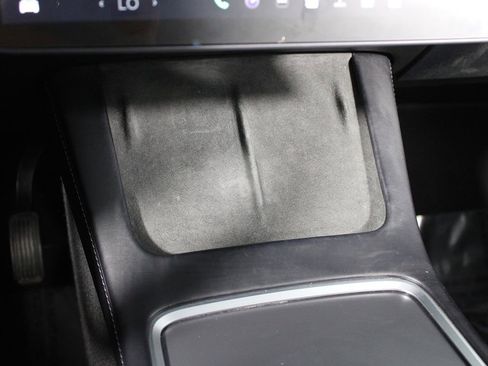 Used 2022 Tesla Model Y Long Range AWD/4WD image 15