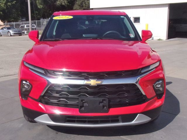 Used 2024 Chevrolet Blazer LT AWD/4WD image 16