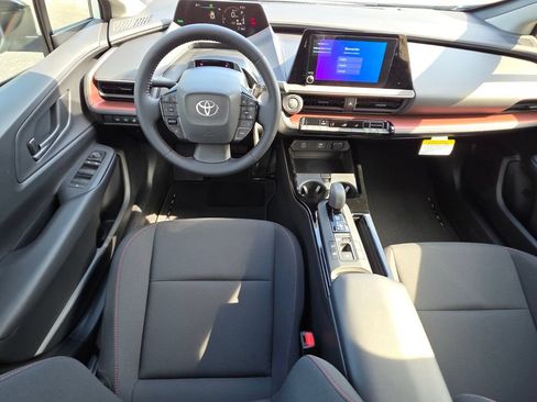 New 2026 Toyota Prius Plug-In Hybrid FWD image 6