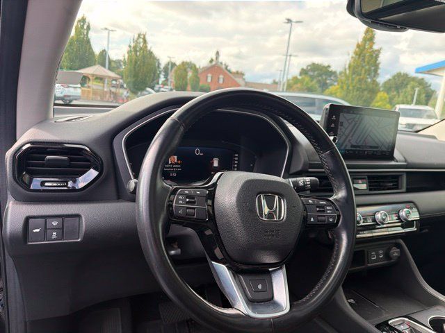 Certified 2024 Honda Pilot Elite image 16
