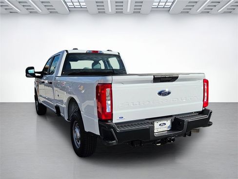 Used 2024 Ford F350 XL image 7