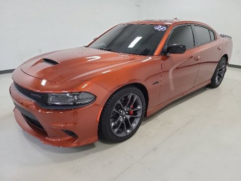 Used 2023 Dodge Charger R/T w/ Plus Group RWD image 3