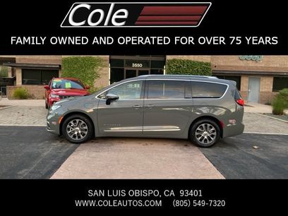 Used 2023 Chrysler Pacifica Pinnacle