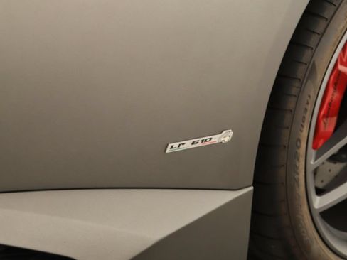 Used 2015 Lamborghini Huracan LP 610-4 AWD/4WD image 40
