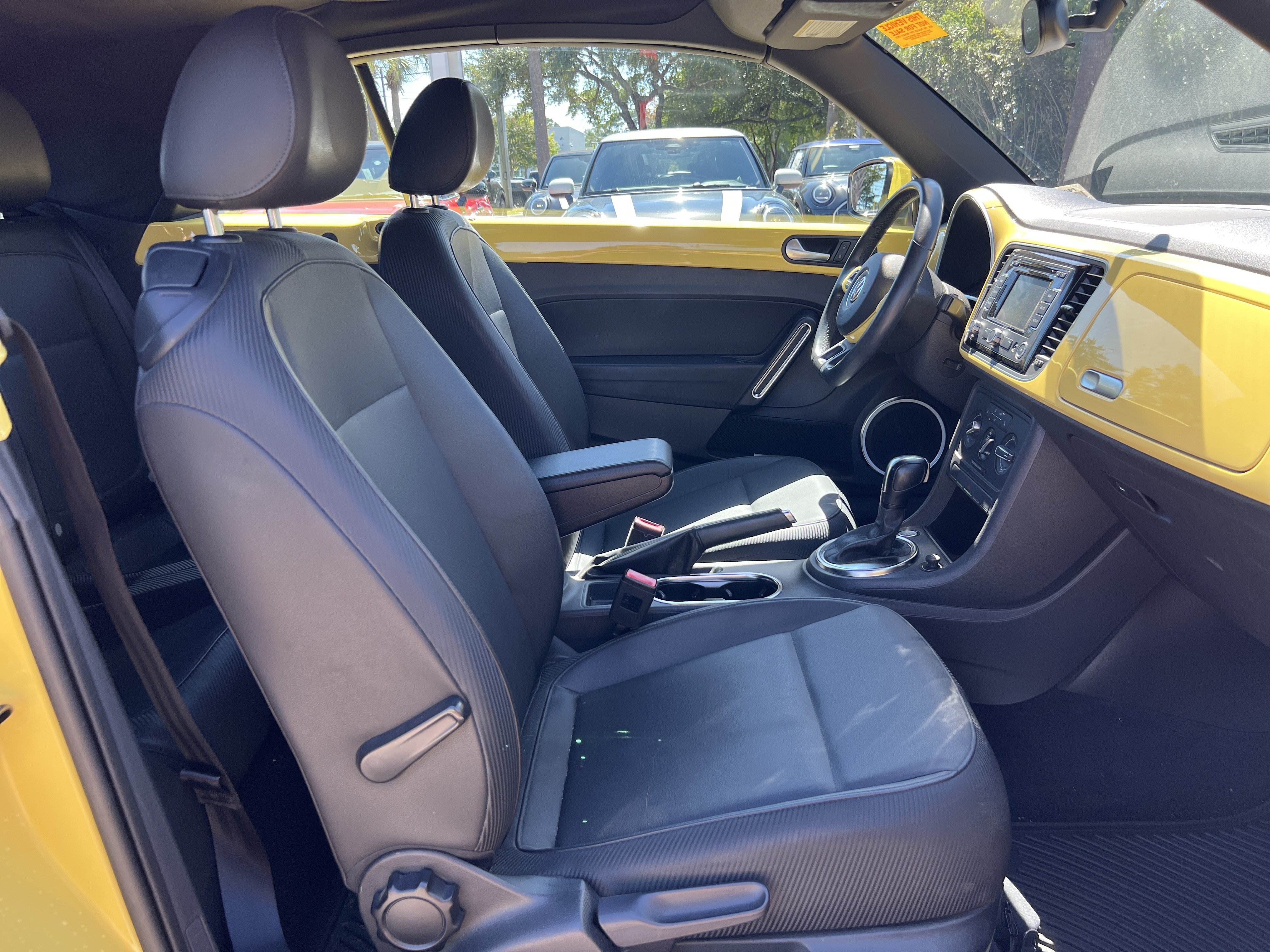 Used 2013 Volkswagen Beetle 2.5 FWD image 31