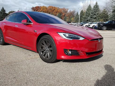 Used 2018 Tesla Model S 100D image 4
