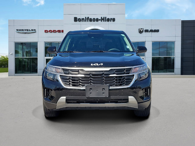 Used 2024 Kia Seltos LX AWD/4WD image 2