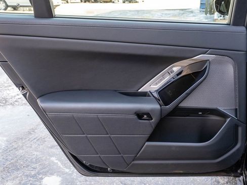 Used 2024 BMW i7 eDrive50 image 28