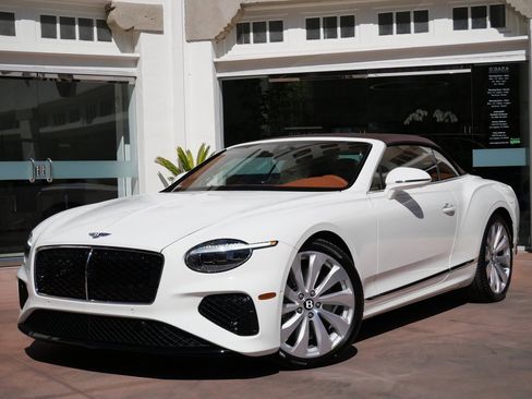 New 2026 Bentley Continental GTC image 13