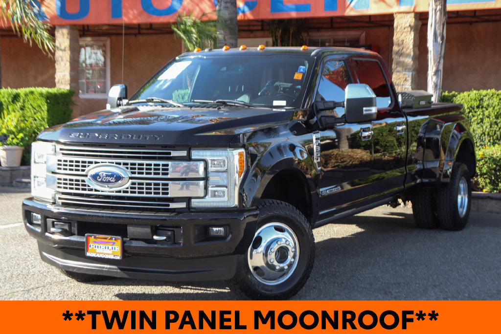 Used 2017 Ford F350 Platinum w/ Platinum Ultimate Package AWD/4WD image 4