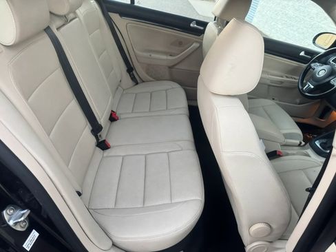 Used 2014 Volkswagen Jetta TDI image 17