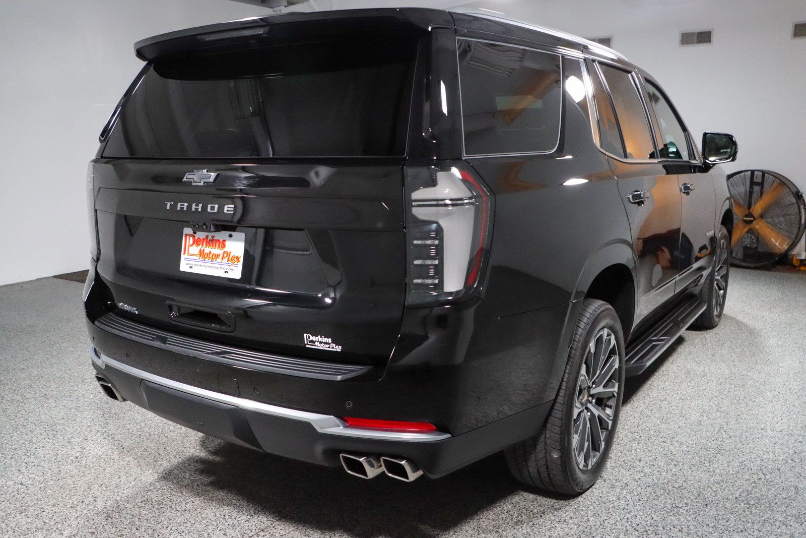 Used 2025 Chevrolet Tahoe High Country w/ Sun And Tow Package AWD/4WD image 7