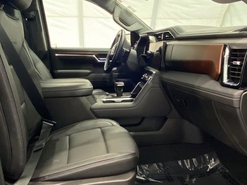 Used 2024 GMC Sierra 1500 Denali image 19
