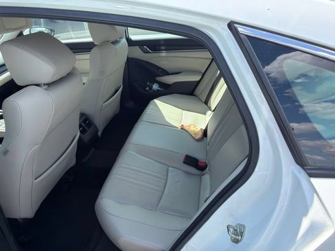 Used 2020 Honda Accord EX-L image 11