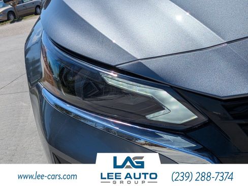 Used 2023 Nissan Altima 2.5 SL FWD image 8