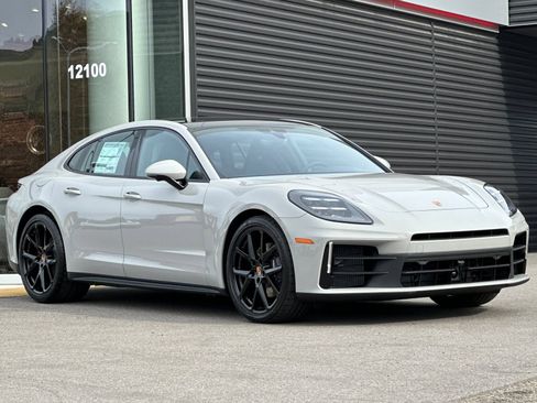 New 2026 Porsche Panamera RWD image 10