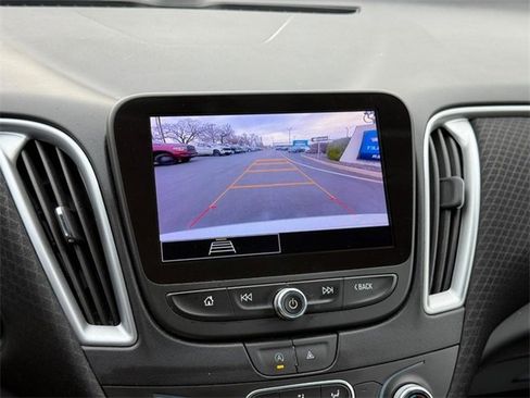 Used 2024 Chevrolet Malibu LT image 23