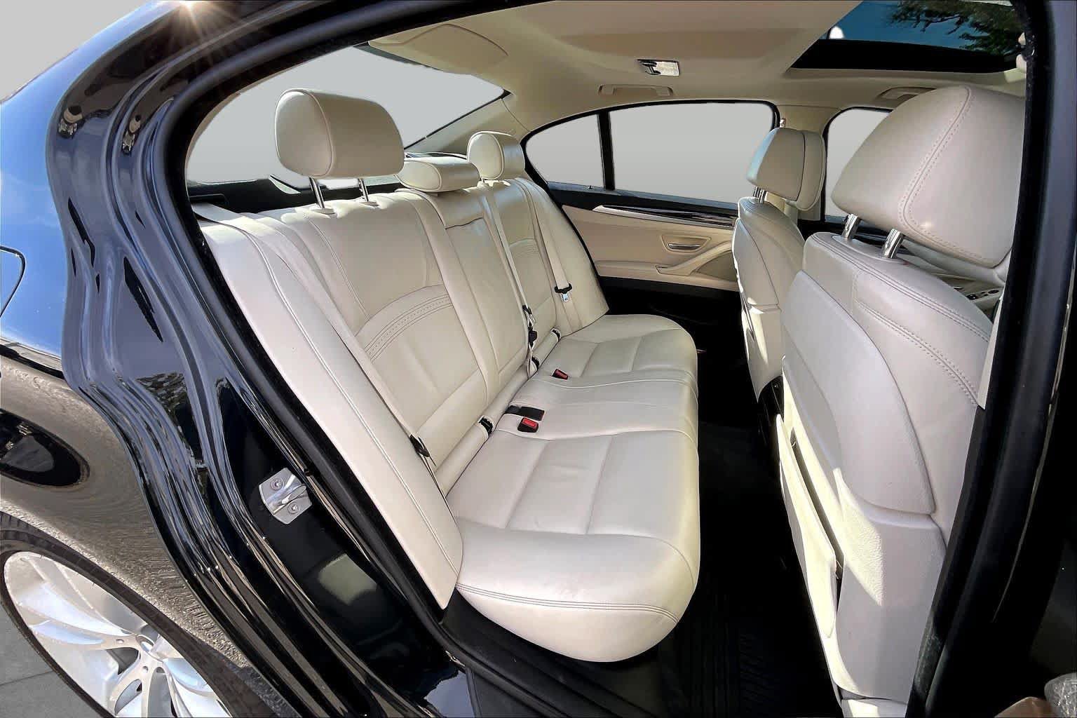 Used 2015 BMW 535d xDrive AWD/4WD image 19
