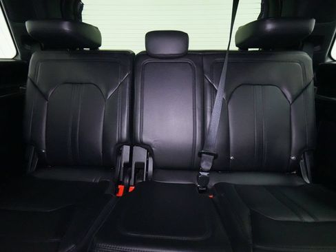 Used 2020 Ford Expedition Limited w/ Equipment Group 302A AWD/4WD image 27