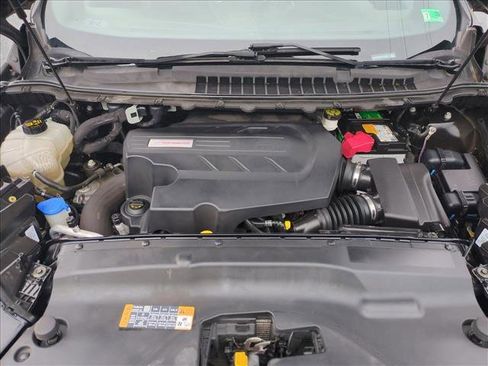 Used 2019 Ford Edge ST w/ Equipment Group 401A image 24