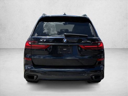 Used 2022 BMW X7 xDrive40i w/ M Sport Package AWD/4WD image 6