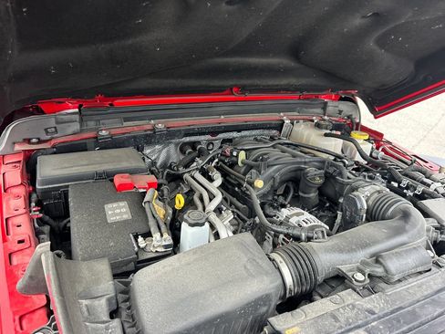 Used 2024 Jeep Gladiator Mojave w/ Convenience Group AWD/4WD image 39
