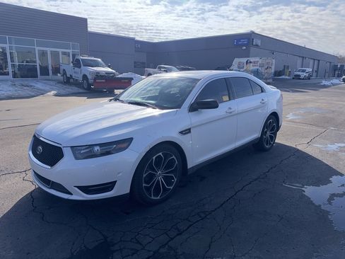 Used 2013 Ford Taurus SHO image 1