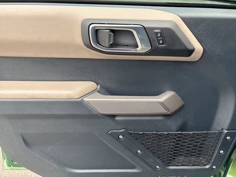 Used 2023 Ford Bronco Wildtrak image 27