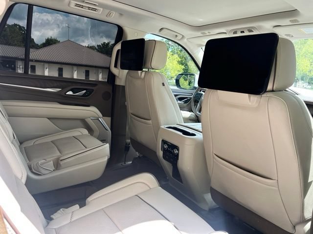 Used 2021 GMC Yukon Denali w/ Denali Premium Package AWD/4WD image 22