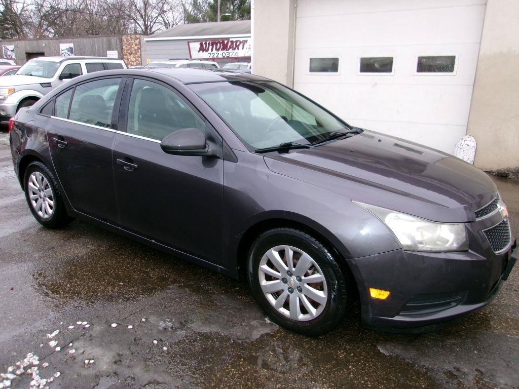 Used 2011 Chevrolet Cruze LT FWD image 1