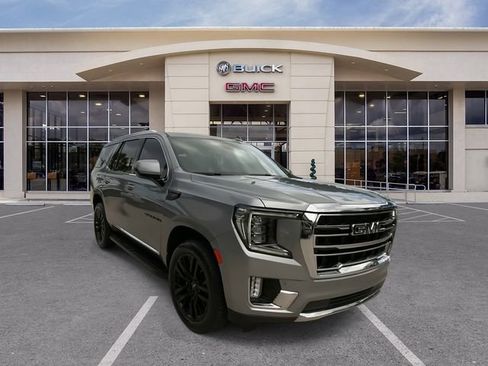 Certified 2023 GMC Yukon SLT RWD image 3