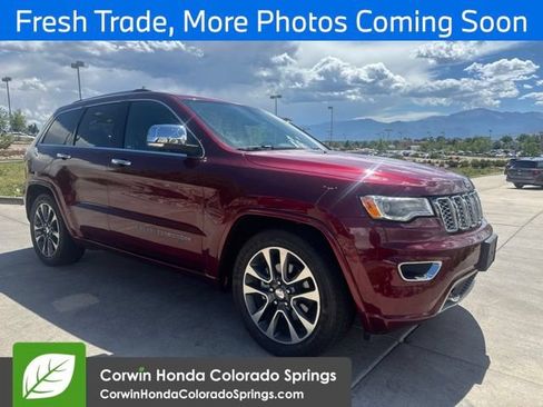 Used 2017 Jeep Grand Cherokee Overland AWD/4WD image 8