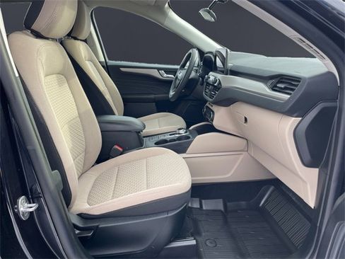 Used 2021 Ford Escape SE image 15