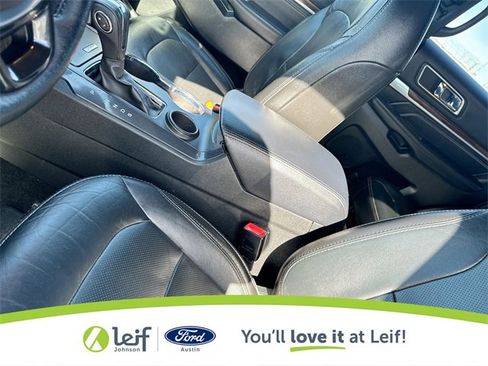 Used 2018 Ford Explorer Limited image 27