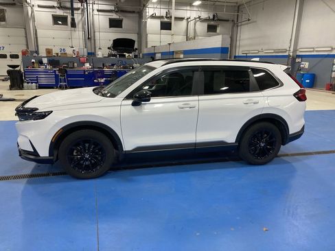 Used 2023 Honda CR-V Sport image 4