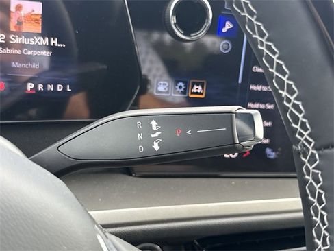 New 2025 Chevrolet Traverse LT w/ Enhanced Driving Package image 16