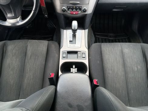 Used 2014 Subaru Outback 2.5i Premium w/ Accessory Value Package (OYX) image 31