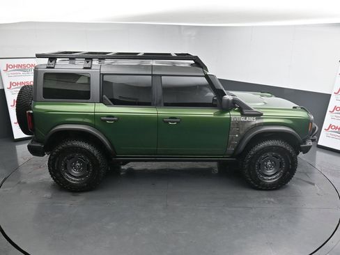 Used 2024 Ford Bronco Everglades image 32