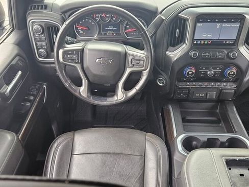 Used 2019 Chevrolet Silverado 1500 LT Trail Boss image 9