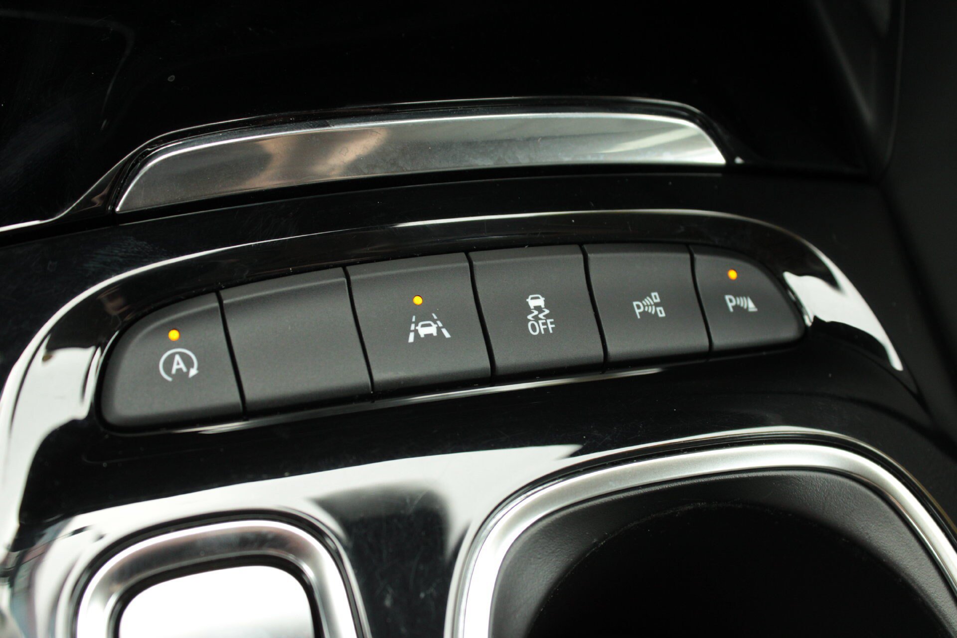 Used 2022 Buick Envision Avenir w/ Technology Package II FWD image 51