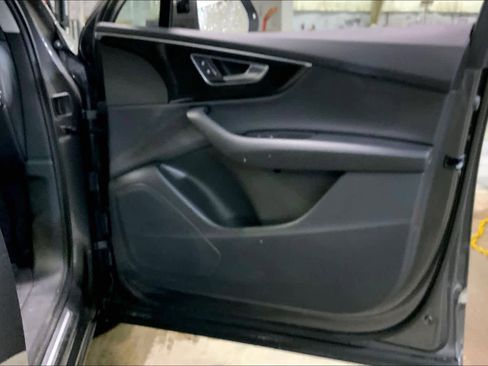 Used 2022 Audi Q7 3.0T Premium image 22