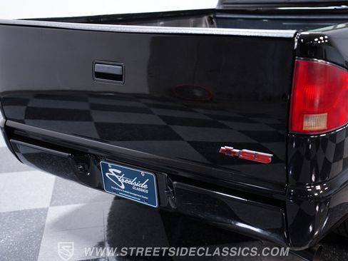 Used 1994 Chevrolet S10 Pickup 2WD Regular Cab image 21