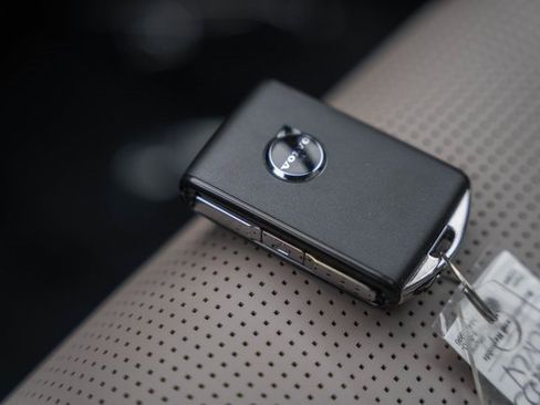 New 2026 Volvo XC90 B6 Ultra w/ Lounge Package image 43